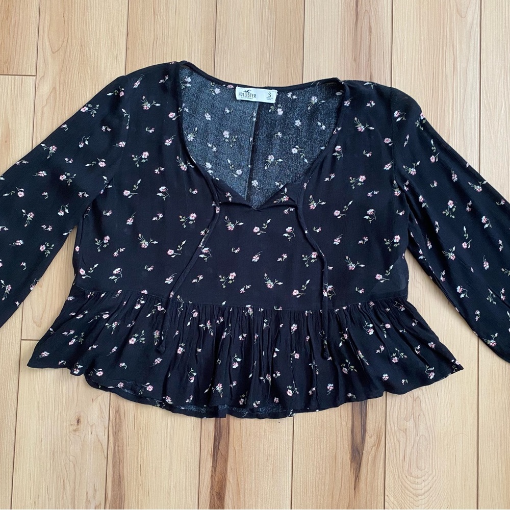 Floral Black Women's Crop Top